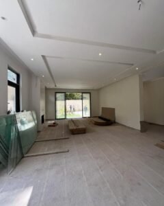 Imgi 4 Luxury 6 Bedroom 3 240x300